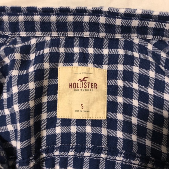 Hollister Navy Plaid Button Down Shirt - Picture 3 of 3
